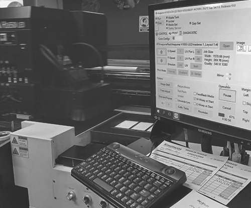 Equipo de Ploteo y preprensa